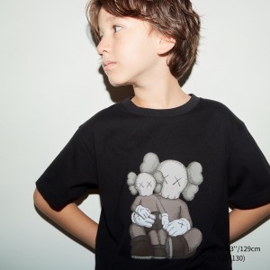 T Shirts Uniqlo Kaws Ut Graphic T-Shirt Enfant Noir | 6129-FUPEJ